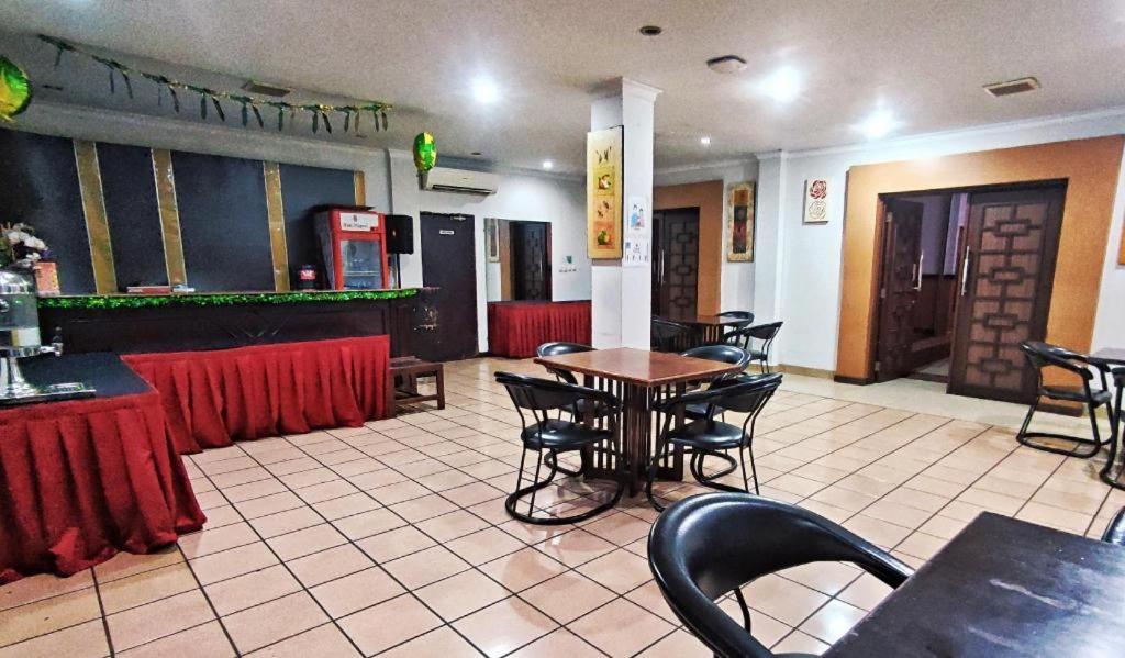 D'Arcici Hotel Plumpang Dżakarta Zewnętrze zdjęcie